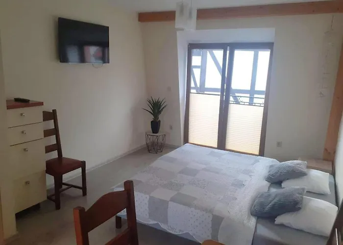 Syrenka Ούστκα