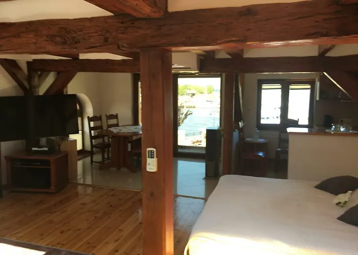 Syrenka * Ούστκα